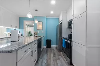 300 Peachtree Street NE #20M, Atlanta, GA 30308 - Photo 1