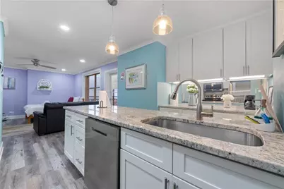 300 Peachtree Street NE #20M, Atlanta, GA 30308 - Photo 5