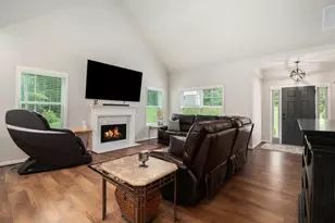 124 Wilmington Ct, Newnan, GA 30263 - Photo 3