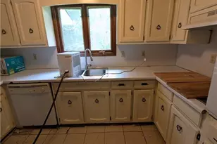 6400 Rockland Rd, Stonecrest, GA 30038 - Photo 5