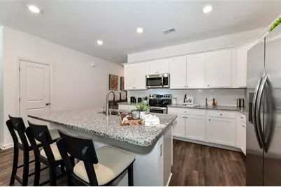 12006 Crosswicks Road #Sunshine, Union City, GA 30291 - Photo 5