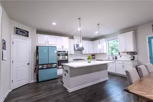 1915 Wellston Dr, Lawrenceville, GA 30043 - Photo 9