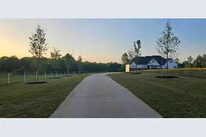 433 Clover Drive, Social Circle, GA 30025 - Photo 3