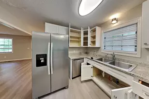 2379 Moseley Pl SW, Marietta, GA 30008 - Photo 9