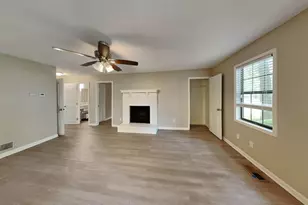 2379 Moseley Pl SW, Marietta, GA 30008 - Photo 7