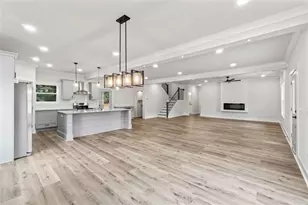 5033 Panola Woods Ct, Lithonia, GA 30038 - Photo 7