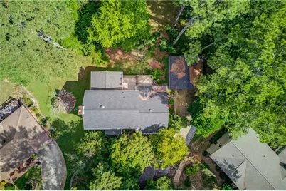 5104 Onawa Court, Lilburn, GA 30047 - Photo 5