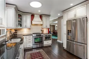 2220 Spring Mill Cove, Dunwoody, GA 30338 - Photo 17