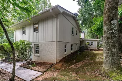 2220 Spring Mill Cove, Dunwoody, GA 30338 - Photo 47