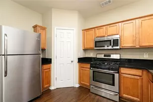 2031 Lakeshore Overlook Dr NW, Kennesaw, GA 30152 - Photo 11