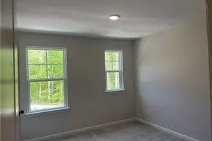 1226 Lucan Ln, Lawrenceville, GA 30043 - Photo 27