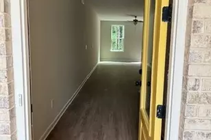 1226 Lucan Ln, Lawrenceville, GA 30043 - Photo 7