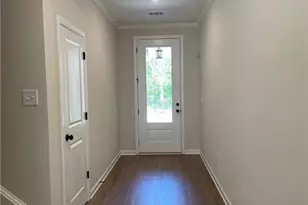 1226 Lucan Ln, Lawrenceville, GA 30043 - Photo 5