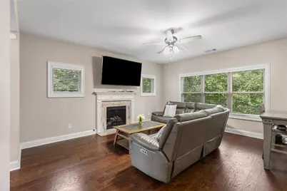 201 Wilhelmina Drive, Austell, GA 30168 - Photo 9