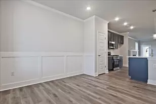 2404 Anhinga Dr, Loganville, GA 30052 - Photo 9