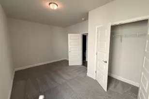 727 Kestrel Dr, Loganville, GA 30052 - Photo 21