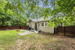 15 Johnson Rd NW, Atlanta, GA 30318 - Photo 27