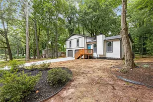 1097 Wildwood Ln, Lawrenceville, GA 30046 - Photo 3