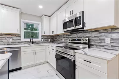 1097 Wildwood Lane, Lawrenceville, GA 30046 - Photo 9