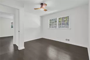 2401 Winshire Dr, Decatur, GA 30035 - Photo 3