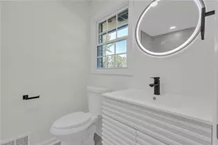 2401 Winshire Dr, Decatur, GA 30035 - Photo 11