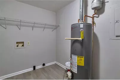 484 Evergreen Drive, Forest Park, GA 30297 - Photo 9