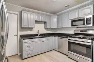 484 Evergreen Dr, Forest Park, GA 30297 - Photo 7