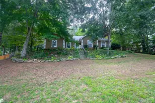 23 N Hampton Dr, White, GA 30184 - Photo 3