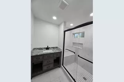 2499 Sylvan Road, East Point, GA 30344 - Photo 17