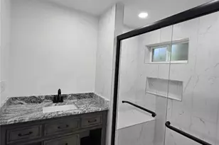 2499 Sylvan Rd, East Point, GA 30344 - Photo 17