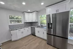 2499 Sylvan Rd, East Point, GA 30344 - Photo 9