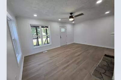 2499 Sylvan Road, East Point, GA 30344 - Photo 13