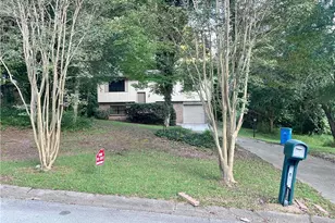 2936 Spanish Oak Dr SW, Lilburn, GA 30047 - Photo 3