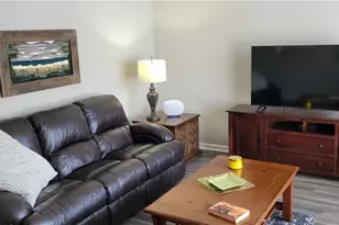 1819 Ashborough Circle SE, Marietta, GA 30067 - Photo 3