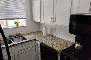 1819 Ashborough Circle SE, Marietta, GA 30067 - Photo 19