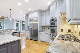 4040 Annecy Dr, Atlanta, GA 30331 - Photo 15