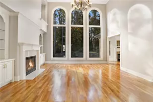 4040 Annecy Dr, Atlanta, GA 30331 - Photo 7