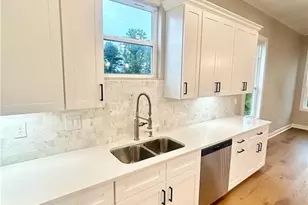 5618 Live Sage Dr, Atlanta, GA 30349 - Photo 9