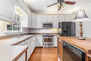 3540 Pierce Arrow Cir, Suwanee, GA 30024 - Photo 13