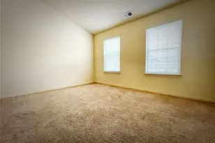 527 Pine Ln, Lawrenceville, GA 30043 - Photo 15