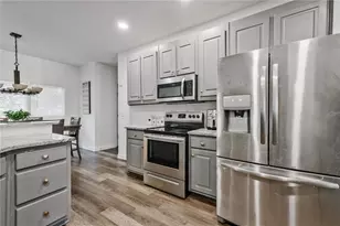 2170 Thorndale Dr SW, Lilburn, GA 30047 - Photo 15