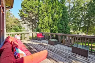 2170 Thorndale Dr SW, Lilburn, GA 30047 - Photo 17