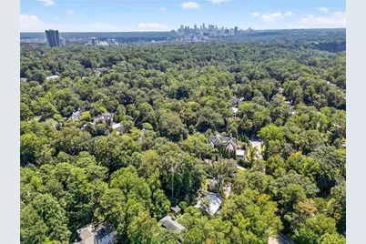 3033 E Pine Valley Road NW, Atlanta, GA 30305 - Photo 87