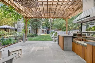 3033 E Pine Valley Rd NW, Atlanta, GA 30305 - Photo 57