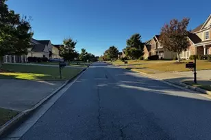 1440A Waverly Glen Dr, Alpharetta, GA 30004 - Photo 3