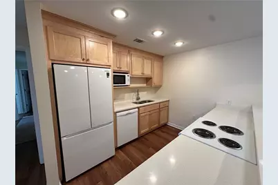 605 Candler Street #C-9, Gainesville, GA 30501 - Photo 9