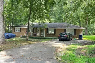 6660 Maxwell Dr, Lithia Springs, GA 30122 - Photo 3