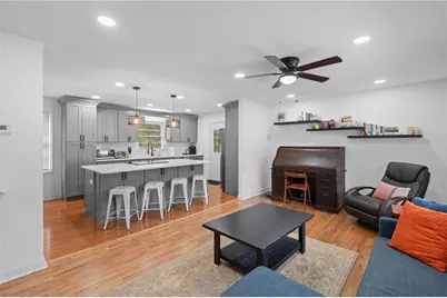 799 Pine Roc Drive, Stone Mountain, GA 30083 - Photo 3