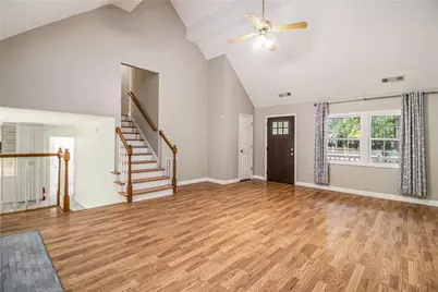 147 Crossroads Est Drive, Newnan, GA 30265 - Photo 9