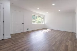 5207 Dixie Lake Rd, Union City, GA 30291 - Photo 3